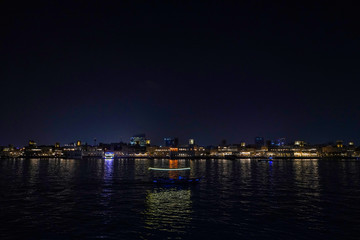Fototapeta na wymiar marina at night