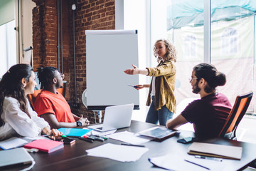 Communicating young students planning project