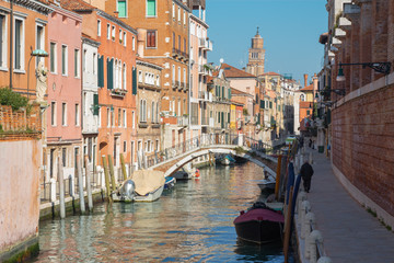 Obraz na płótnie Canvas Venice - Fondamenta Giardini street and canal.