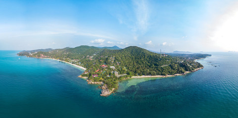Obraz premium panoramic view from the air on the coastline of Koh Phangan island. Thailand