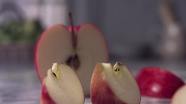 Apple cut in slices 2