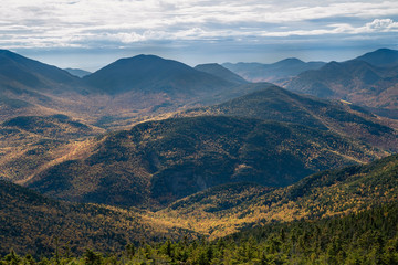 Fototapeta premium Adirondack mountains in the fall