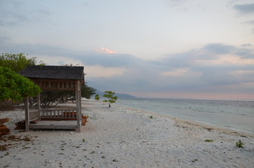 Gili meno beach