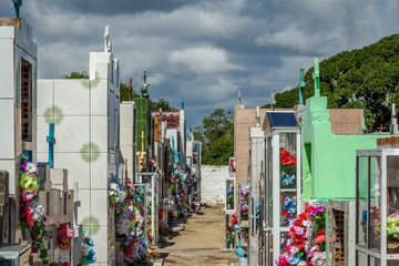 Obraz premium Tombs in the cemetery of a small town in a rural area in southern Brazil.