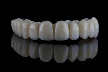 temporary prosthesis made of plastic plastic made on a dental milling cutter