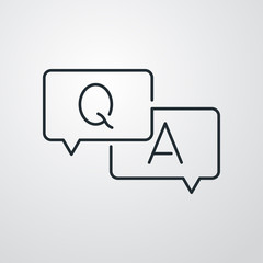 Fototapeta premium Icono lineal mensaje con texto Q y A en burbuja habla en fondo gris