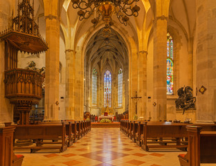 Fototapeta na wymiar BRATISLAVA, SLOVAKIA - FEBRUARY 11, 2014: Main nave of st. Martin cathedral from 15. cent.