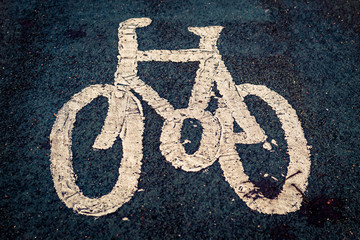 bicycle sign on the road