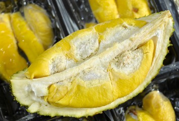 pineapple with lemon and mint on plate