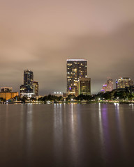 Obraz premium Lake Eola at dusk