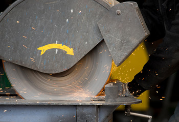 cutting steel and metal with grinder