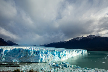  Desert Glaciers and El Calafate
