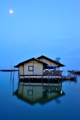 Fototapeta na wymiar Hut over the lake, Beautiful Seascape at Yor Island in Songkhla Lake, Thailand.