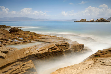 Fototapeta na wymiar coastal scene at Praia dos Bólos on the Cíes Islands