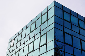 Fototapeta na wymiar pattern of window glass wall of office building structure