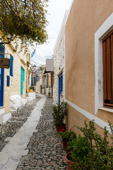 Fototapeta na wymiar Traditional alley at Ano Syros, Cyclades, Greece