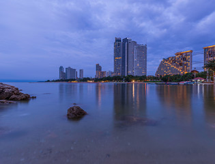 Fototapeta premium Another tourist attraction in Thailand, Pattaya, with views of tall buildings, hotels, the sea and beautiful views of Thailand.
