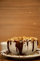 Creme de Açaí com cobertura de chocolate