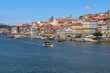 Obraz premium Porto, river bank