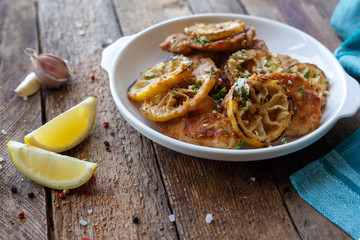 baked fish with lemon
