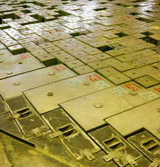 Graphite-moderated nuclear power reactor
