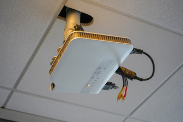 High level ceiling mounted projector 