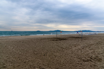 Fototapeta na wymiar Beach on a cloudy day in Varna