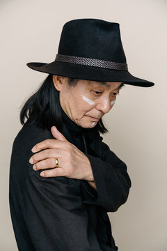 帽子を被ったシニア男性のポートレート
