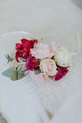 Coiffure florale pour la mariée