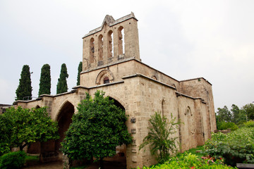 Fototapeta na wymiar gotische Klosterruine Abtei Bellapais - Klosterkirche