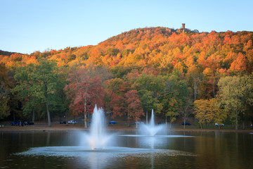 Fototapeta premium Autumn at Hubbard Park