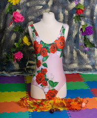 trajes de bano de flores