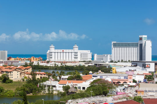 MEXICO, CANCUN - 5 MARCH 2015: Riu hotel building at Hotel Zone