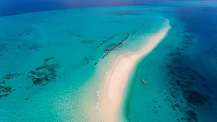 Rolgordijnen sandbank, zanzibar island © STORYTELLER