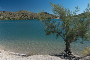 Fototapeta na wymiar Bill Evans Lake in New Mexico near Silver City.