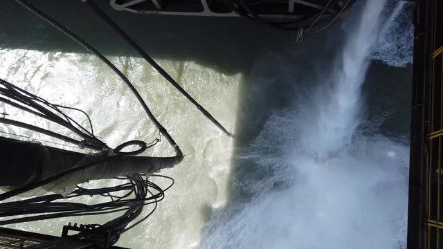 Performing integrate acceptance test (IAT) to test power management system of the jack up rig at the shipyard by using the paddle BHA to generate torque while pumping. 
