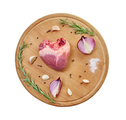 raw meat, beef heart with seasonings