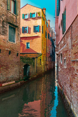 Fototapeta na wymiar Vivid colors in Venice canal 02