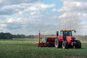 Ukraine, August 31, 2017, tractor vaderstad tempo F 8 introduces seed hybrids