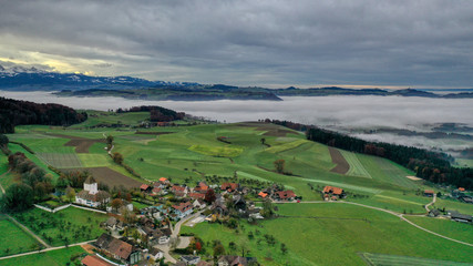 Fototapeta na wymiar Nebel hinter dem Schlosswil im Emmental