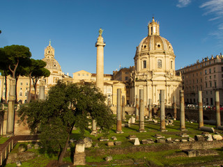Fototapeta na wymiar Views of the main streets of Rome, Italy