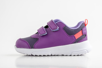 purple sport shoes