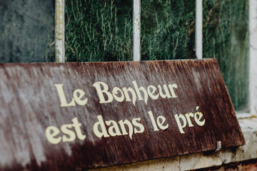 Le bonheur est dans le pré