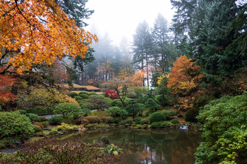 Fototapeta na wymiar Japanese Garden Foggy Skies
