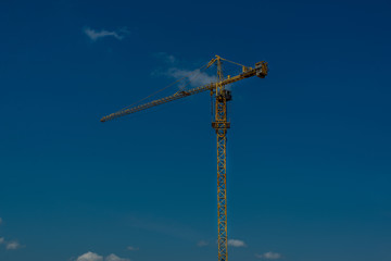 Construction crane