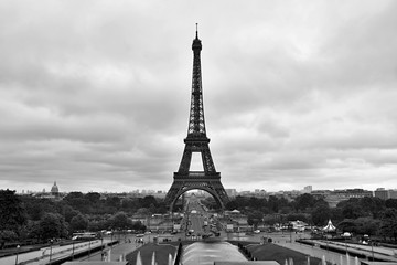 Eiffel Tower Paris - black and white