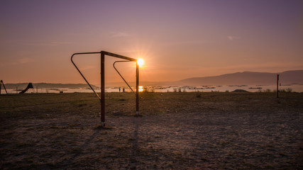 campo de futbol de arena al lado del mar, Vilanova de Arousa, Galicia