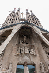 Frente da Sagrada Família