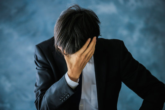 「悩み事」の写真素材 | 7,680件の無料イラスト画像 | Adobe Stock