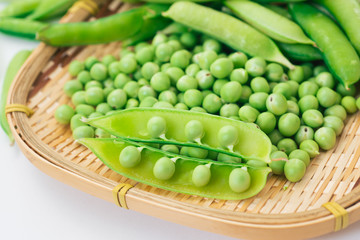 新鮮なえんどう豆